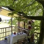 Treehouse Escape * Kvaerndrup