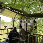 Campingplatz Treehouse Escape