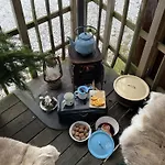 Campingplatz Treehouse Escape *