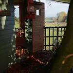 Treehouse Escape * Kvaerndrup