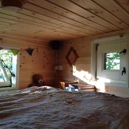 Camping Treehouse Escape